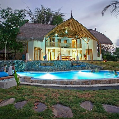 Batu Bambu Hotel Kuta  Екстериор снимка